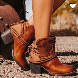 Freebird Casey bootie in Cognac